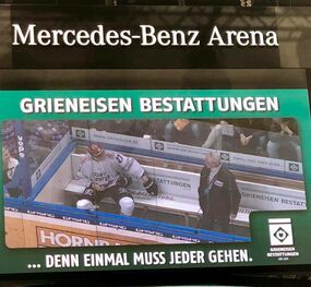 Grieneisen Bestattungen Werbeaktion bei den Eisbären Berlin